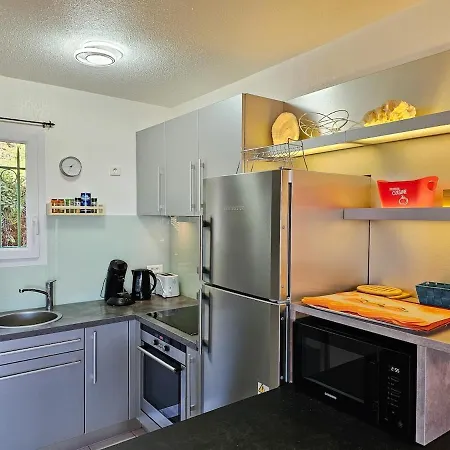 Mazet Vue - Parking - Wifi - Clim - Piscine Holiday home Sainte-Maxime